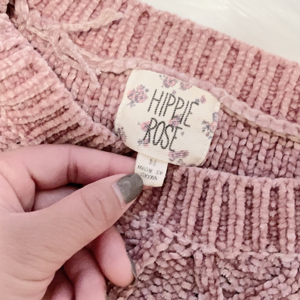 Sweater - Picture 6 of 6